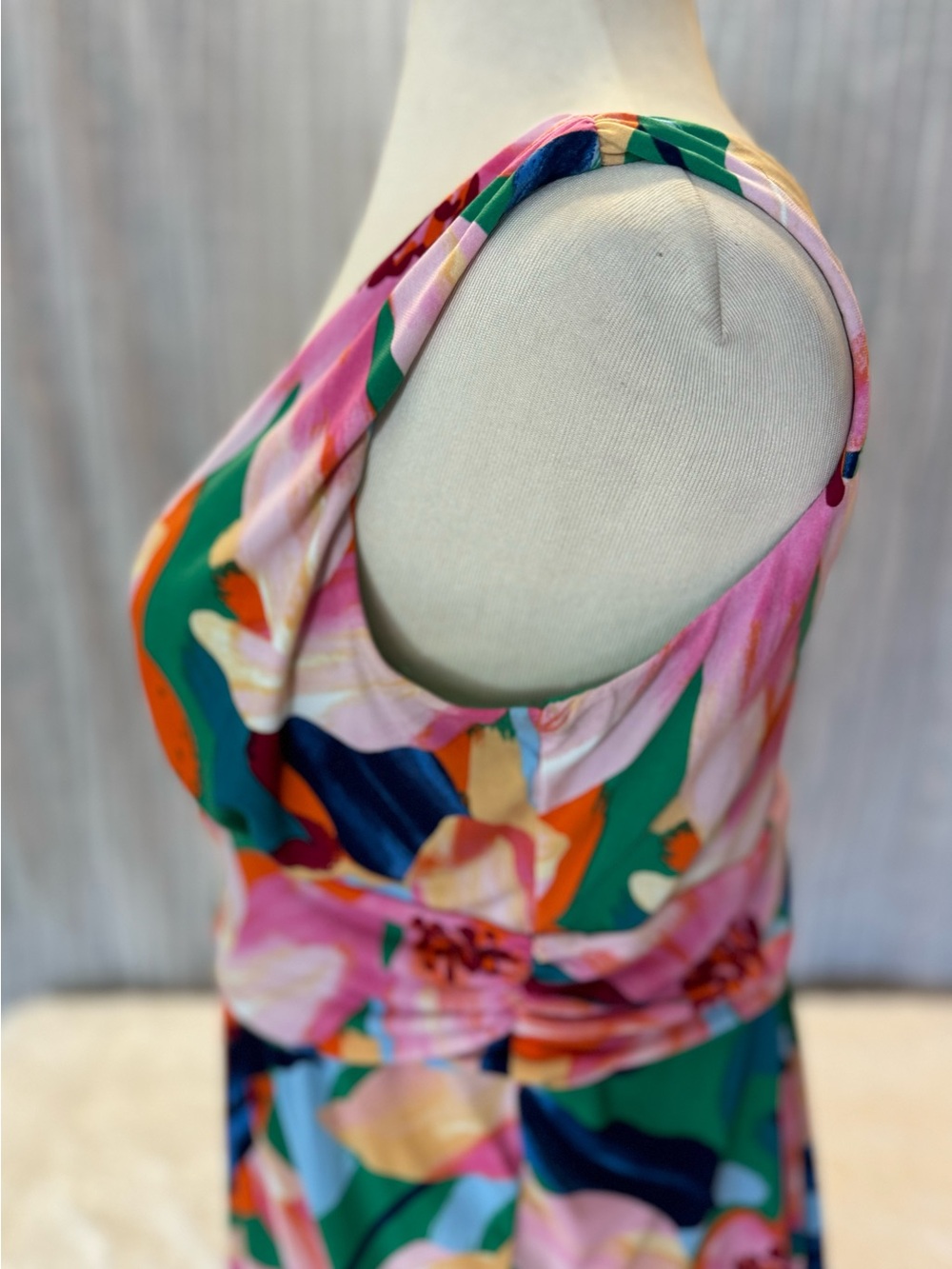 Pappagallo Tropical Floral V-Neck Maxi In Size Large - Picture 8 of 15